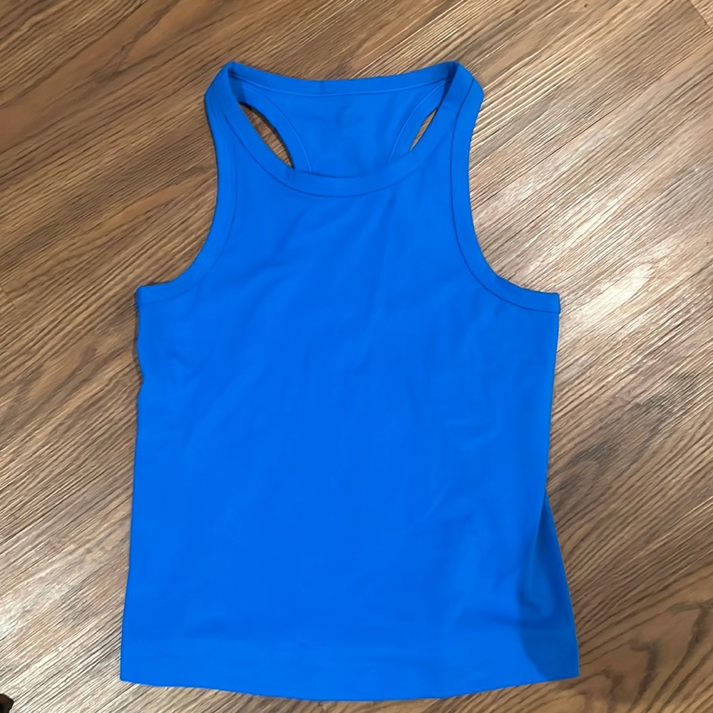 Align Waist length razorback tank top poolside